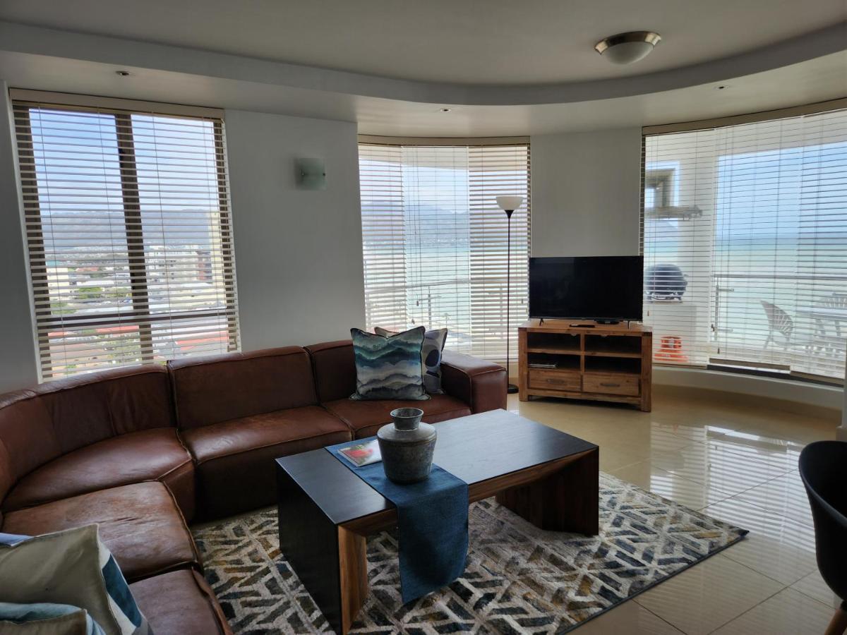 Apartment Hibernian Towers 1203