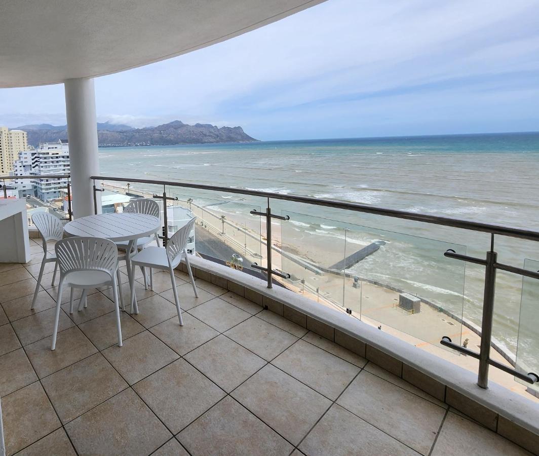 Apartment Hibernian Towers 1203