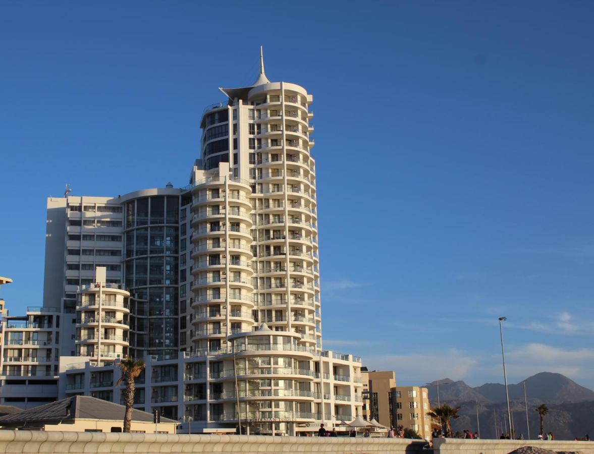 Hibernian Towers 1203