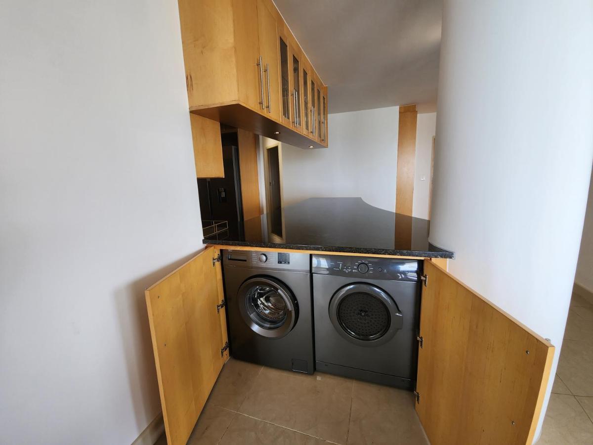 Hibernian Towers 1203 Apartment *